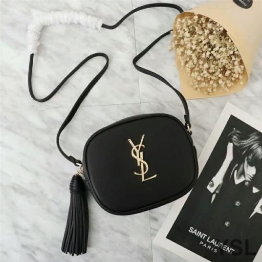 Yves Saint Laurent Blogger Bag In Leather Black/Gold