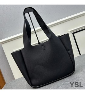 Yves Saint Laurent Bea Tote In Grained Leather Black