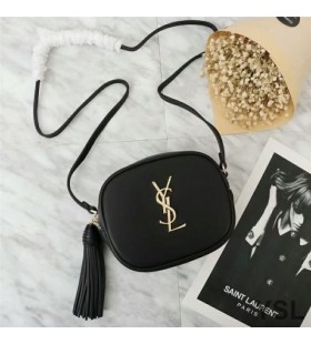 Yves Saint Laurent Blogger Bag In Leather Black/Gold