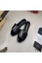 Yves Saint Laurent Monograma Slides Em Matelassê De Couro Envernizado Preto
