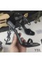 Yves Saint Laurent Opyum Sandálias Em pele de Crocodilo Preta com Salto Preto