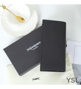 Yves Saint Laurent Pequena Monograma Continental Carteira Em Couro Grained Preto