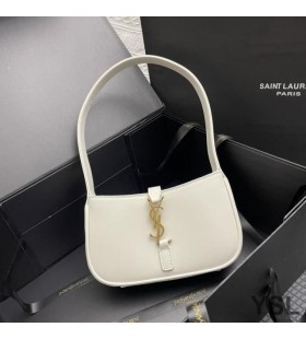 Yves Saint Laurent Mini Le 5 7 Hobo Táska Sima Bőr, Fehér/Arany