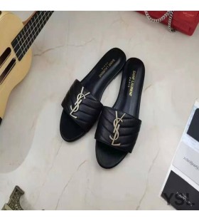 Yves Saint Laurent Monogram Diák Matelasse Bőr Fekete