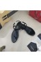 Yves Saint Laurent Cassandra Sandals Maol Le T-Strap I Leathar Paitinne Dubh