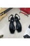 Yves Saint Laurent Cassandra Sandals Maol le Toehold Lúb I Leathar Paitinne Dubh