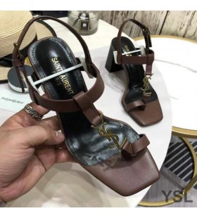 Yves Saint Laurent Cassandra Heeled Sandals le Toehold Lúb I Réidh Leathair Donn