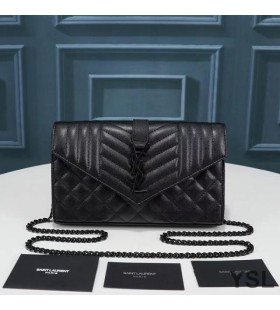 Yves Saint Laurent Monogram Slabhra Sparán I Measctha Grained Matelasse Leathar Dubh