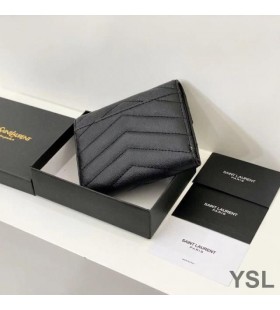Yves Saint Laurent Beaga ClÃºdach Trifold Wallet I Grained Matelasse Leathar Dubh
