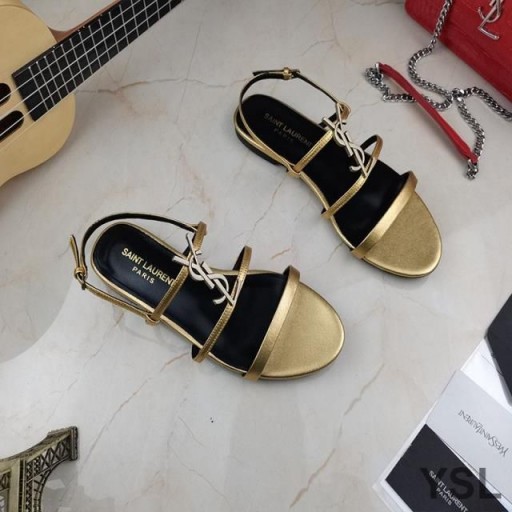 Yves Saint Laurent Cassandra Sandali Flat Con Cinque Cinghie In Pelle Di Vitello Oro