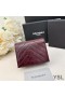 Yves Saint Laurent Piccolo Cassandra Bifold Portafoglio In Stropicciato Matelasse In Pelle Bordeaux