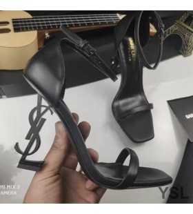 Yves Saint Laurent Opyum Sandali In Pelle Liscia Nera con Tacco Nero