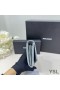 イヴ-サンローラン大Cassandra脱Bifold財布、クロコダイルの型押しレザースカイブルー