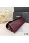 Yves Saint Laurent Mare Cassandra Portofel Bifold În Încrețite Matelasse Piele Visiniu