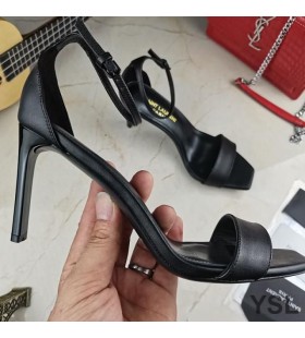 Yves Saint Laurent Amber Sandále V Hladkej Kože, Čierna