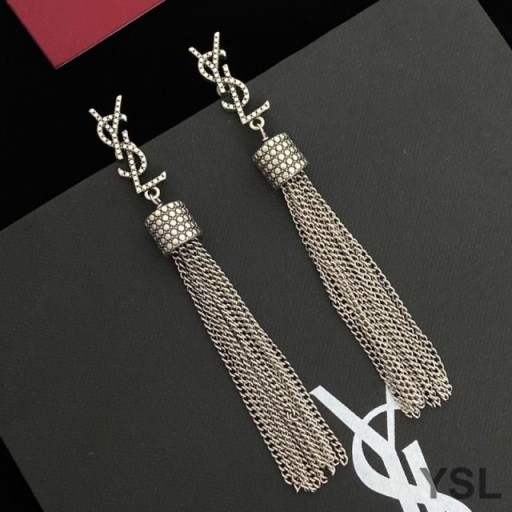 Yves Saint Laurent Loulou 귀걸이 체인은 술에서 망치로 금속