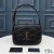 Torba-skitnica Yves Saint Laurent LE 57 od стеганой ovčje kože Crnog/zlatne boje