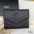Трехслойный Torbica Za posjetnice s Monogramom Yves Saint Laurent Iz Zrnate kože Matelasse Crne boje
