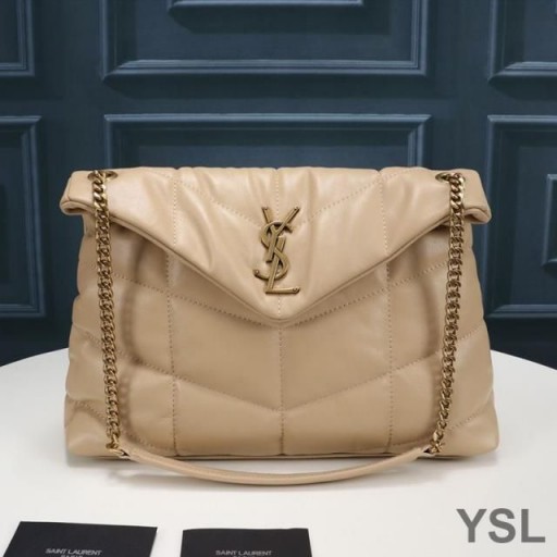 Yves Saint Laurent Medium Loulou Puffer Väska I Quiltat Lammskinn Aprikos/Guld