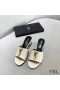 Yves Saint Laurent Monogram Krängt Bilder I Kalv Läder Vit