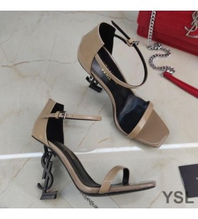 Yves Saint Laurent Opyum Sandaler I Patentet Läder med Svart Häl Aprikos