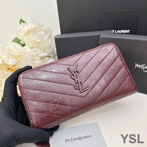 Yves Saint Laurent Buruşuk Matelasse Deri Burgundy'de Cüzdanın Etrafında Büyük Cassandra Fermuarlı
