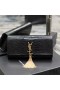 Yves Saint Laurent Kate del Embrague con la Borla En Cocodrilo en Relieve de Cuero Negro/Oro