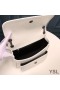 Yves Saint Laurent Medio Niki Bolsa De La Cadena En La Arrugado Y Acolchado De Cuero Blanco/Plata