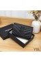Yves Saint Laurent Pequeña Solapa Del Sobre Cartera En Grano Matelasse De Cuero Negro