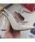 إيف سان لوران Opyum مضخات Slingback في الجلد على نحو سلس مع الذهب كعب بيج