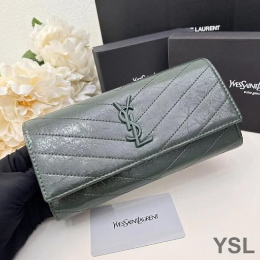 Yves Saint Laurent Velké Cassandra Bifold Peněženka V Plisované Matelasse Kůže Zelená