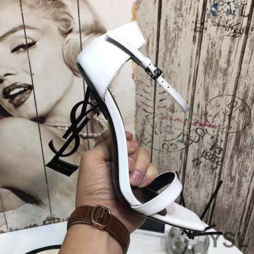 Yves Saint Laurent Opyum Sandály V Lakované Kůže s Černým Podpatkem Bílé