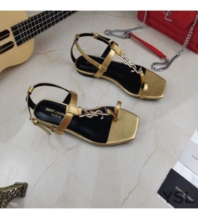 Yves Saint Laurent Cassandra Ploché Sandály s Uchytí Smyčky V Hladké Kůže, Zlaté