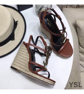 Yves Saint Laurent Cassandra Wedge plÃ¡tÄ›nÃ© boty V kÅ¯Å¾i s Palm Logo Burgundy