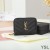 Yves Saint Laurent Malé Monogram Zip Kolem Peněženka V Zrnitá Matelasse Kůže Černá/Zlatá