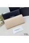 Yves Saint Laurent Grote Cassandra Deconstrueren Bifold Portefeuille In De Krokodil In Reliëf Lederen Abrikoos