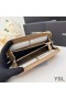 Yves Saint Laurent Grote Cassandra Zip Around Portemonnee In Geplisseerd Matelasse Leer Abrikoos