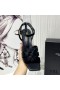 Yves Saint Laurent Tribute Platform Sandalen In Glad Leder Zwart