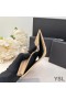 Yves Saint Laurent Pieni Cassandra Bifold Lompakko Poimutettu Matelasse Nahka Aprikoosi