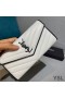 Yves Saint Laurent Grand Monogramme Rabat Portefeuille Dans Grainé Matelassé En Cuir Blanc/Noir