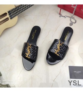 Yves Saint Laurent Monogramme Diapositives En Pierre De Grain De Cuir Noir