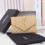 Yves Saint Laurent Petite Enveloppe Rabat Portefeuille Mixte Grainé Matelassé En Cuir Abricot/Or