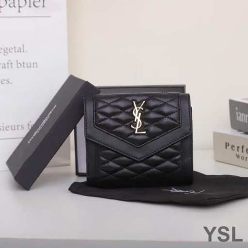 Yves Saint Laurent Kleine Gaby Dreifachem Wallet Gestepptes Lammfell Schwarz/Gold