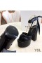 Yves Saint Laurent Paige Platform Sandals In Glattleder Schwarz